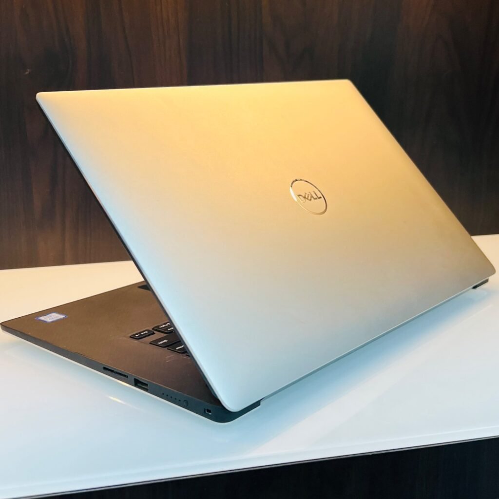 dell1.jpeg